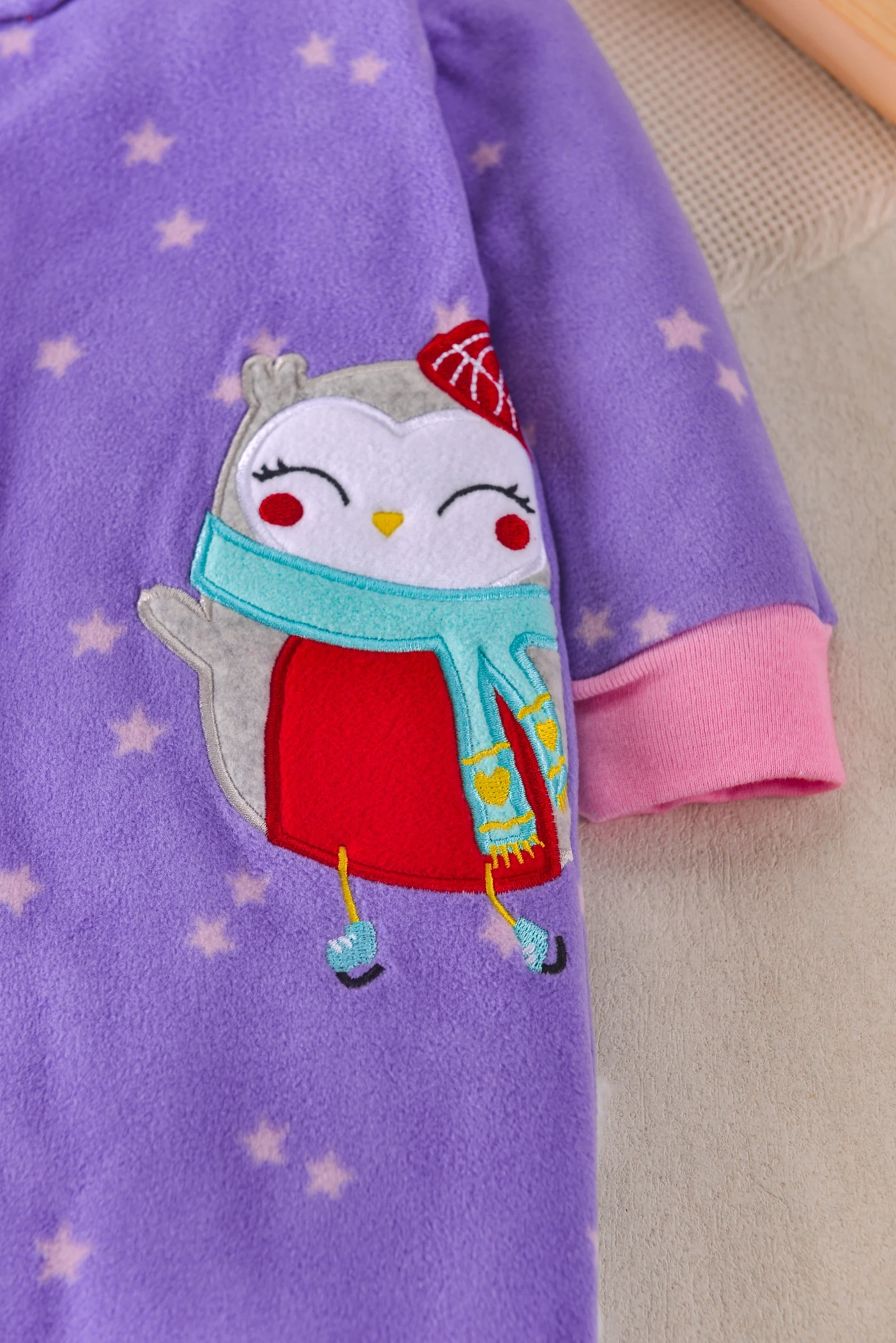 Baby-Mädchen-Strampler aus Polar-Fleece mit Füßlingen, mit Umweltfreundlichem Druck, Niedlicher Cartoon-Eule & Einhorn-Stickerei, Reißverschluss-Strampler, Herbst-Winter-Warme Babykleidung – Detail 10