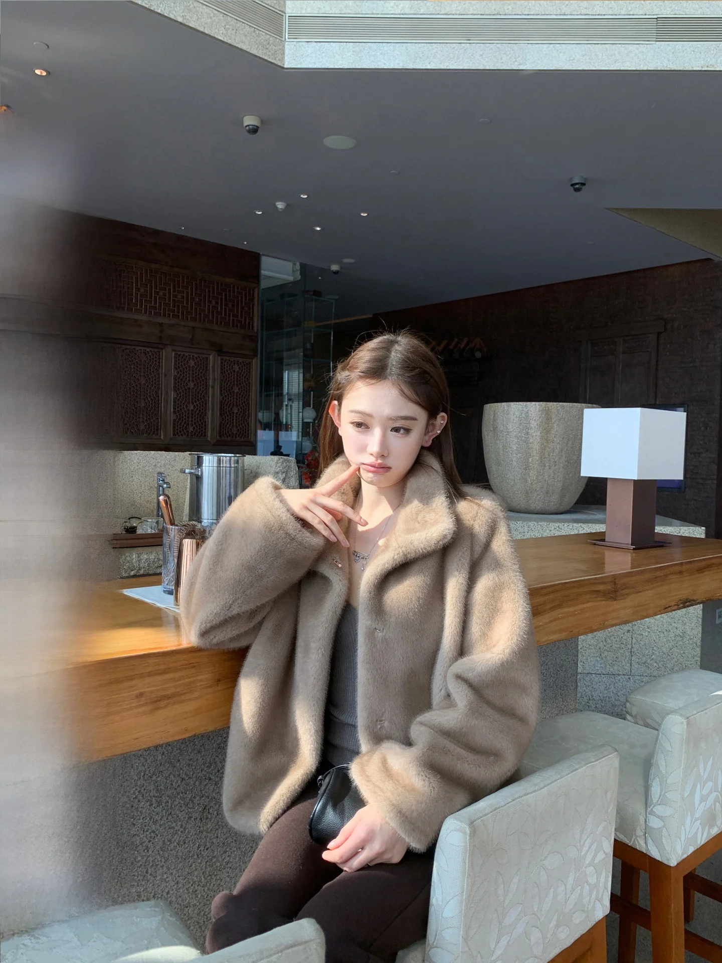 

Женская утепленная шуба Buleng с воротником-стойкой, длинными рукавами, имитация меха, полиэстер