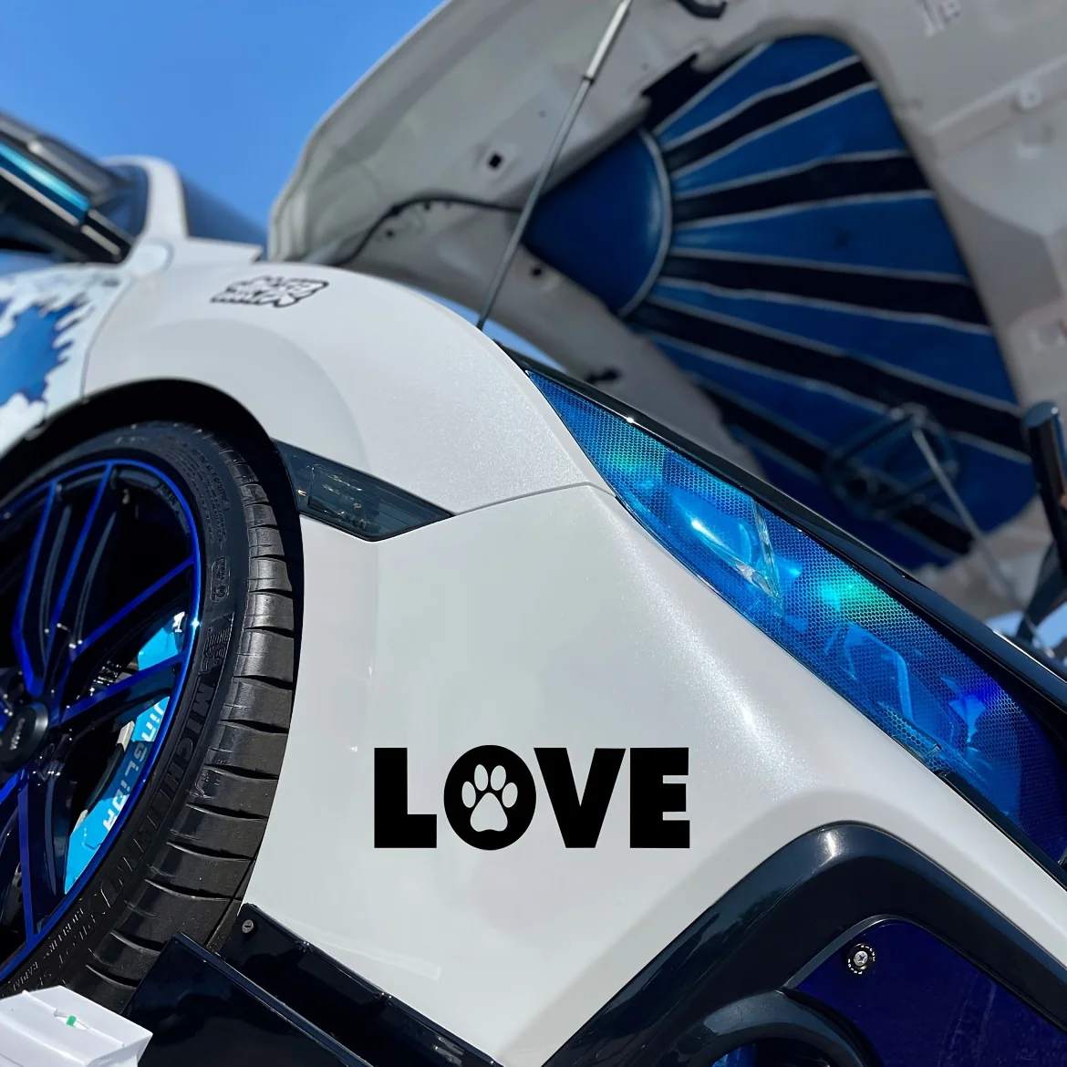 

waterproof sticker, motorcycle electric car external fun LOVE dog paw sticker decal suitable for car decoration