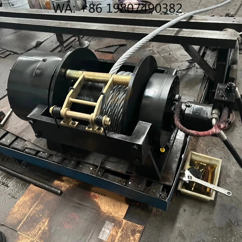 Large Tonnage Hydraulic Cable Pulling Recovery Winch, High Traction Steel Wire Rope Unit for Mobile Truck Crane Lifting & Vehicl