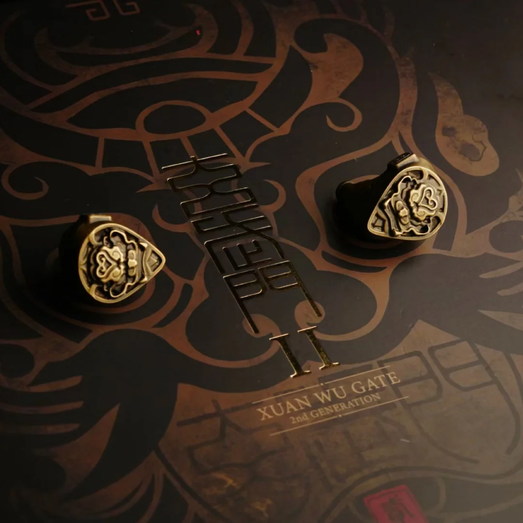 Pre-order TangZu XuanWu Gate II 1DD + 4BA + 4EST Flagship Hi-Fi In-Ear Monitors Earphones with 3.5mm/4.4mm Swappable Plug System - view 4