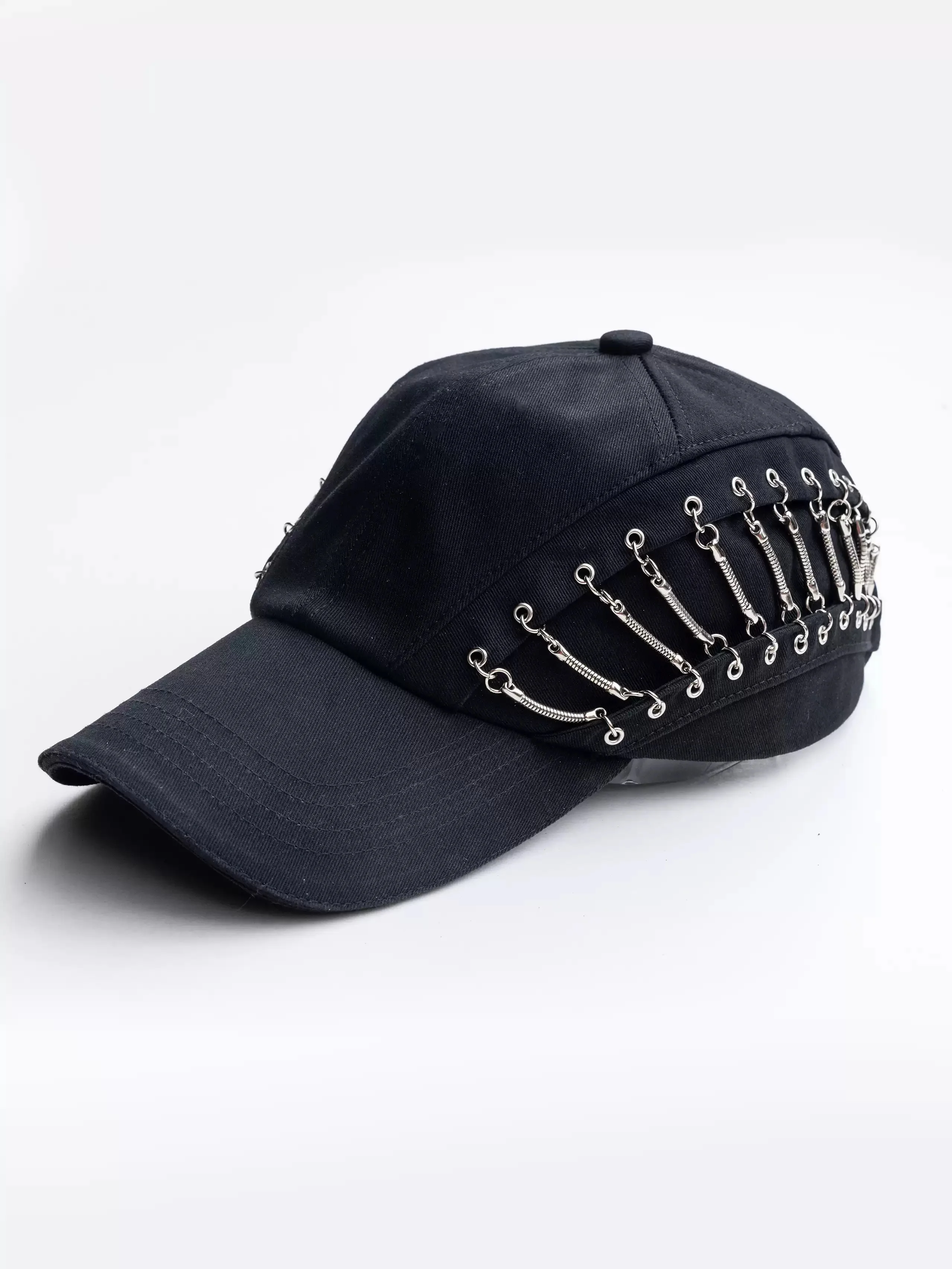 

New Style Fashion Niche Hardtop Darkly High Street Punk Style Peaked Cap Hollow Out Snake Chain Baseball Hat For Man