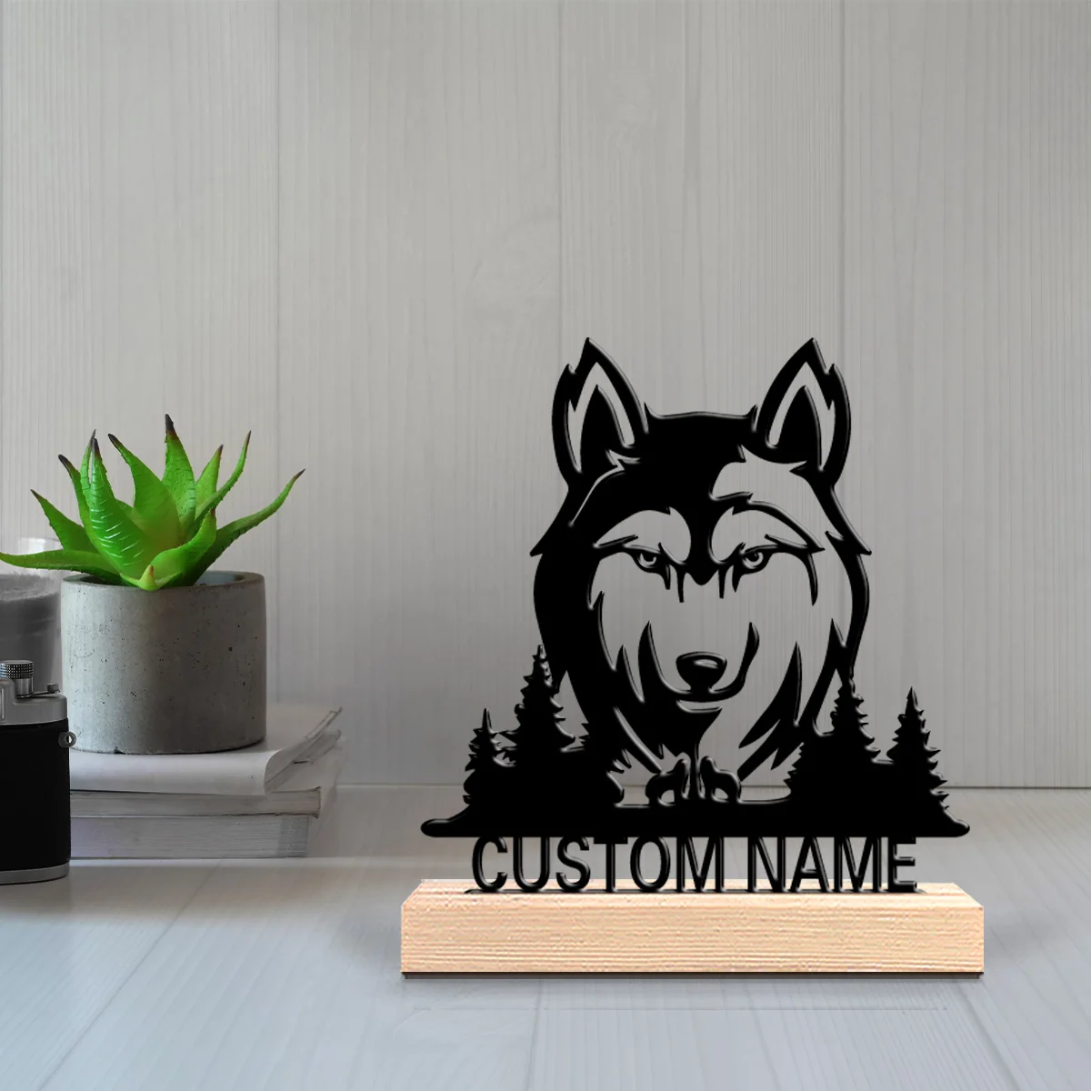 1pc Simple Forest Wolf Customized Text Tin Statue Metal Ornament With Wood Base Metal Sculpture With Wood Base For Friend Gifts