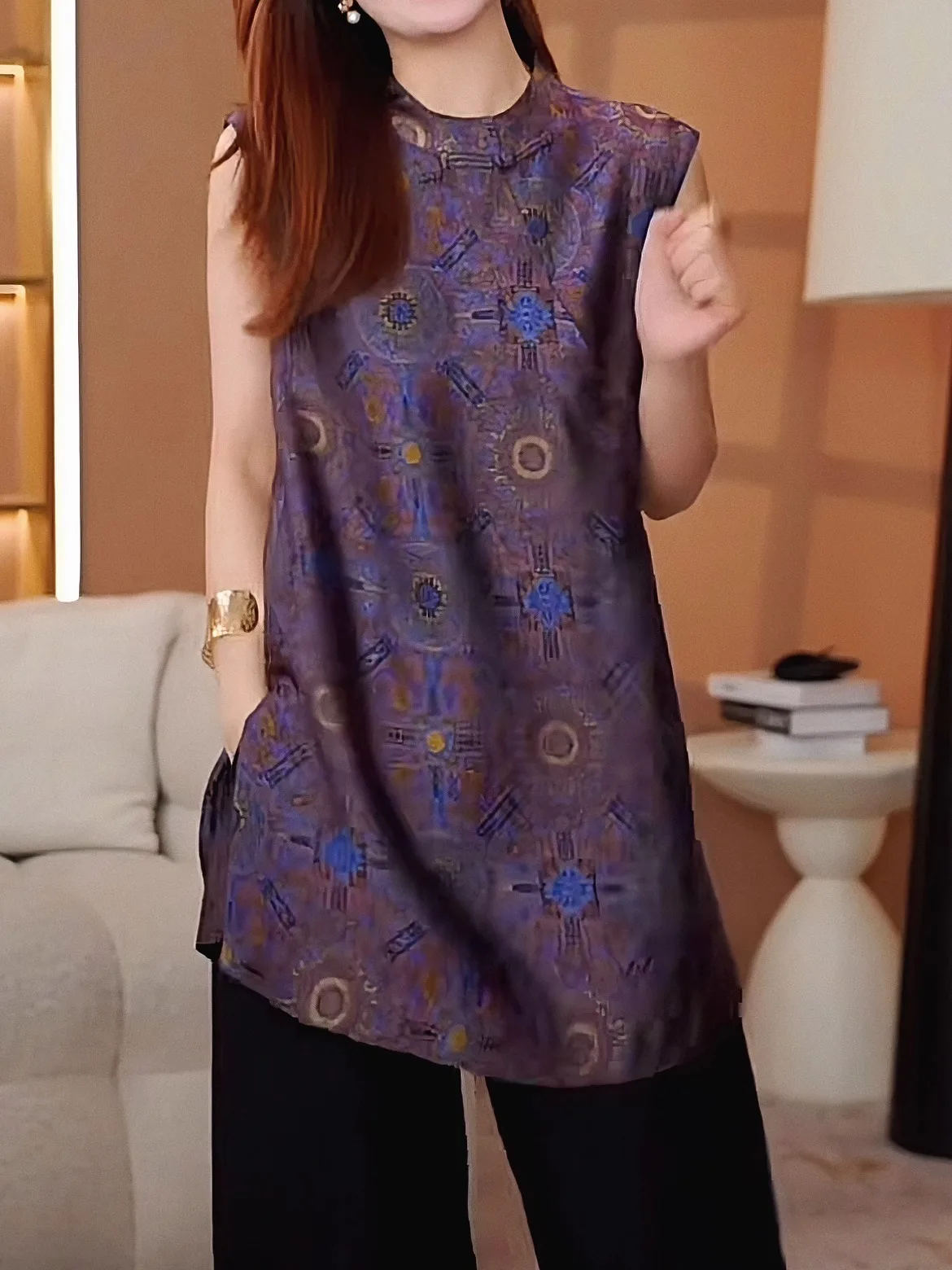 

Жилет миди с цветочным принтом, приталенный, в китайском стиле, для повседневной носки, с одной пуговицей, из полиэстера...