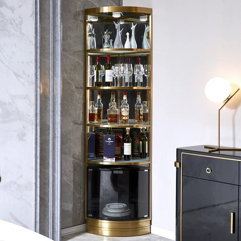 

A Biguiyuan Luxus Edelstahl Weins chrank Access ible Home Wohnzimmer Eck schrank Glas Dreieckige Tür Fan Wein Regal