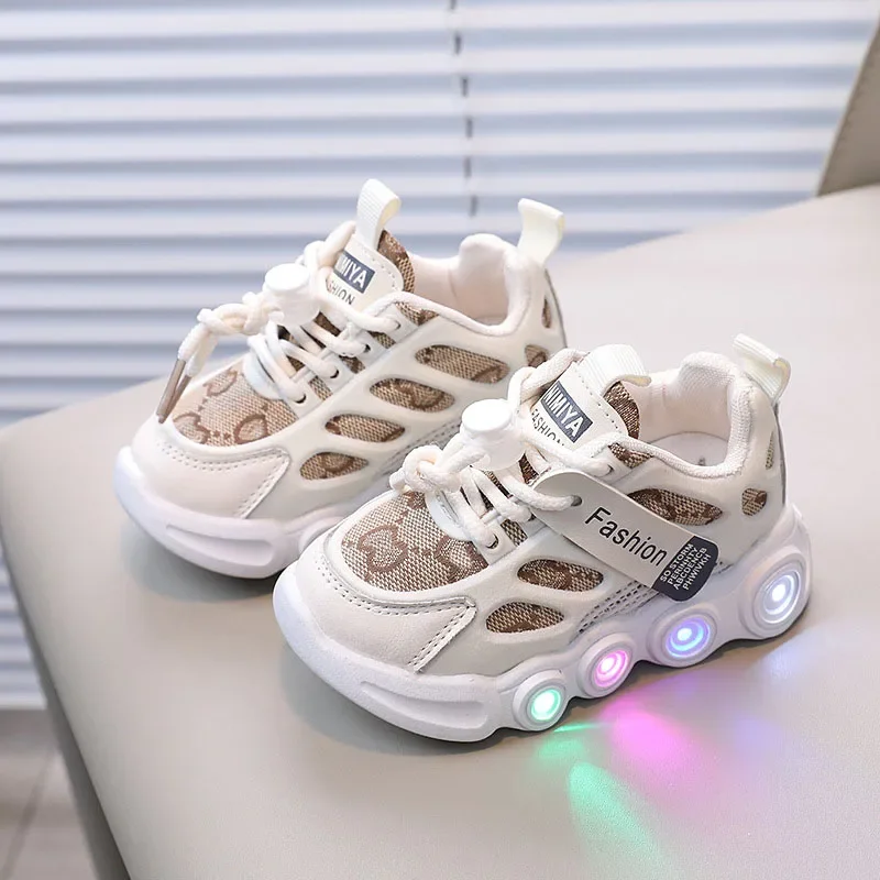 Child Fashion Sport Shoes Summer Luminous Fashion Breathable Kids Boys Net Shoes Girls LED Sneakers with Light Running Shoes