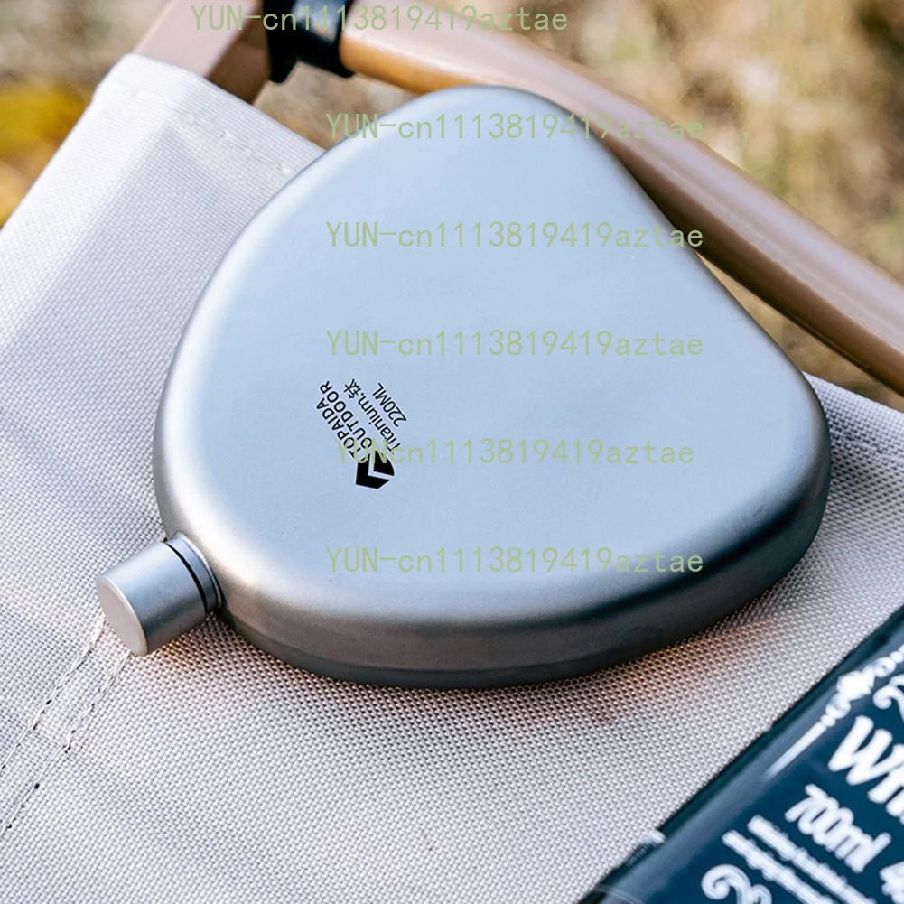 Titanium Hip Flask 220ml Ultralight Portable Leakproof Pocket Wine Alcohol Whiskey Bottle With Pouring Funnel
