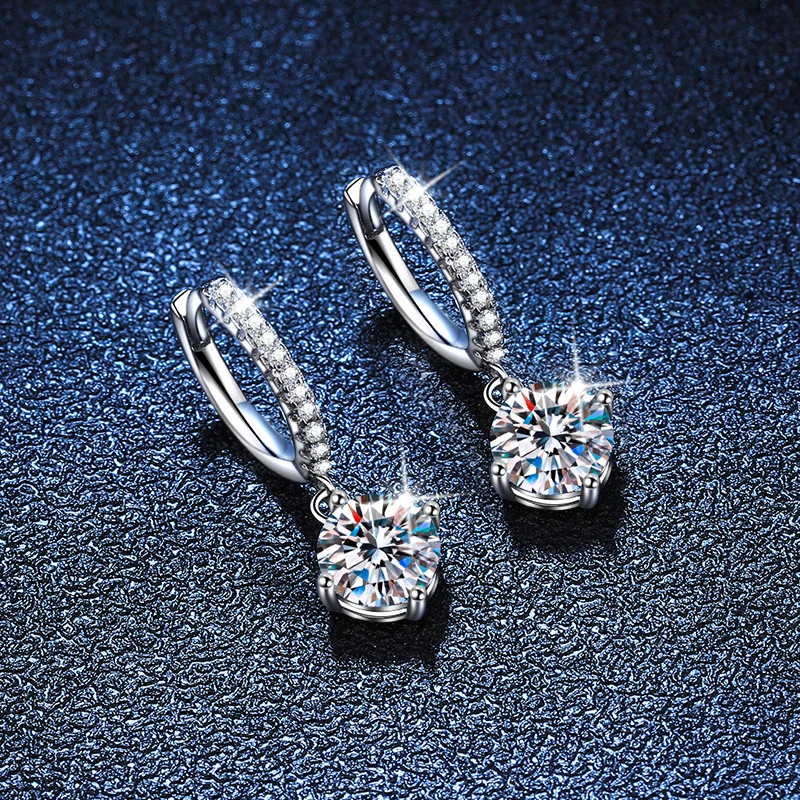 Solid 18K White Gold Platinum PT950 Earrings Moissanite Earrings Classic Fourclaw D Color 1 Carat Gift For Valentine'S Day