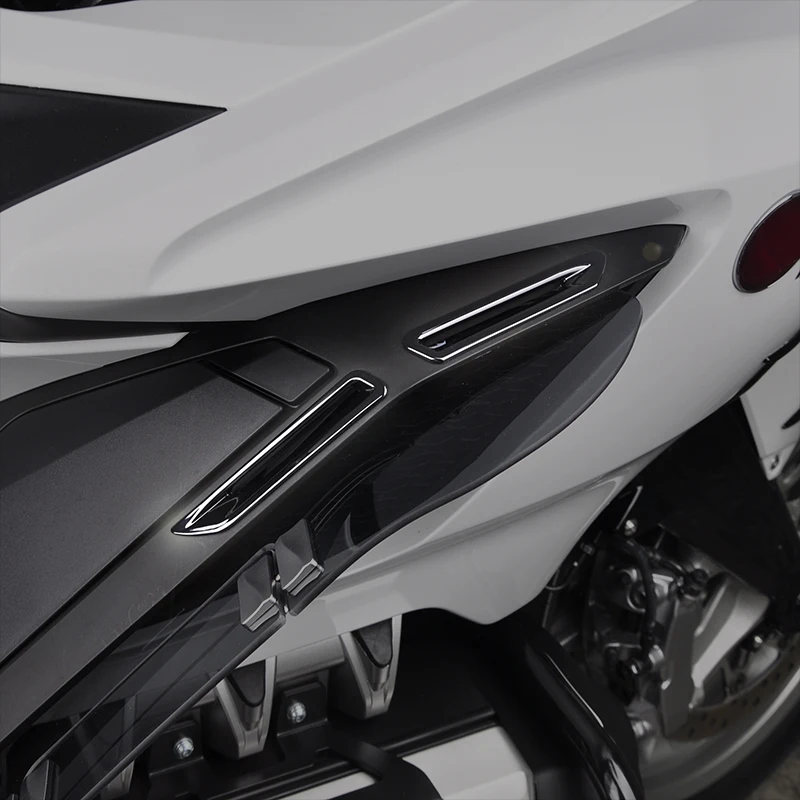 PANICAL Black Radiator Slot Trim Decorative Cover Radiator Slot Trim Cover Chrome For Honda Goldwing GL1800 GL1800B F6B 2018+