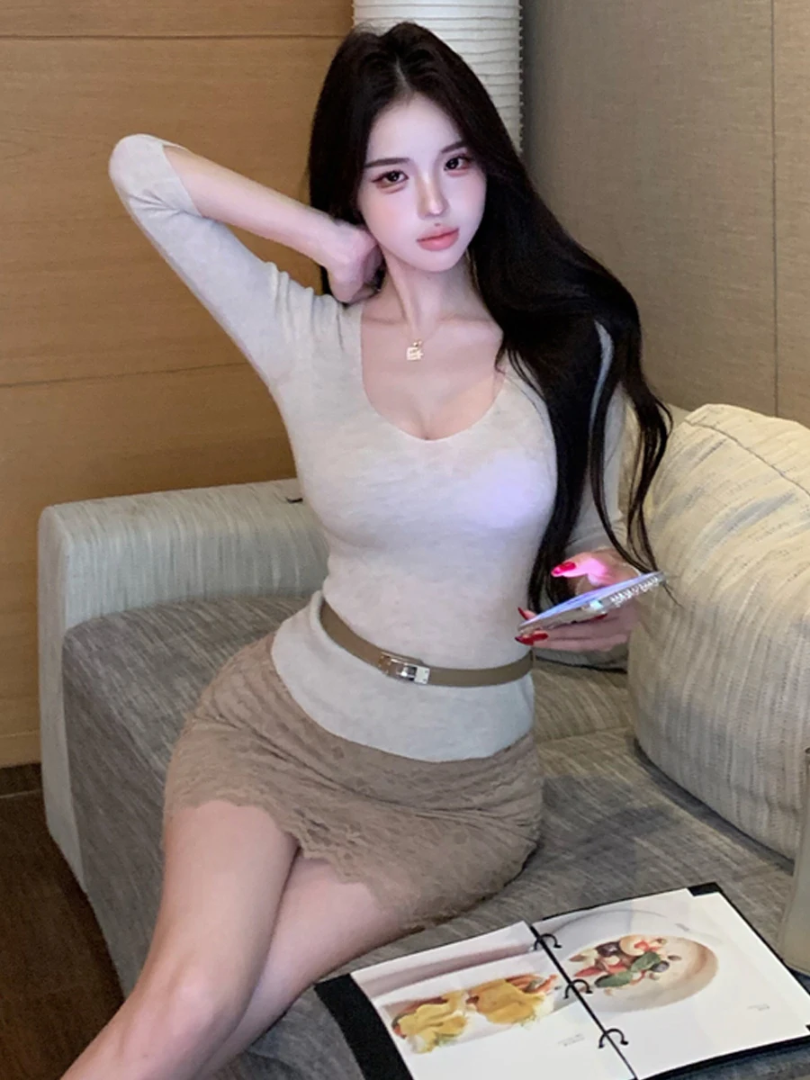 Basic Style Sexy V-Neck T-Shirt Women's Slim Fit Inner Wear Top Chest Enhancing Casual Fashion Pure Color Seven Sleeve Length