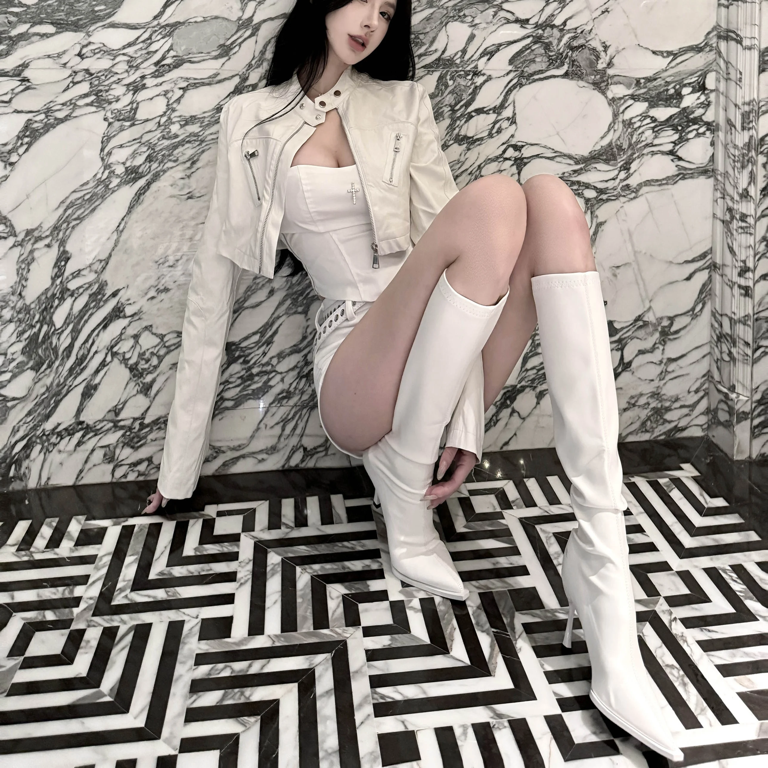 LUV2Y الأصلي فضفاض الأبيض بولي Leather الجلود السائق Sle Jaet ort ملابس خارجية الخريف Faion تخفيف سستة Sve معطف طويل