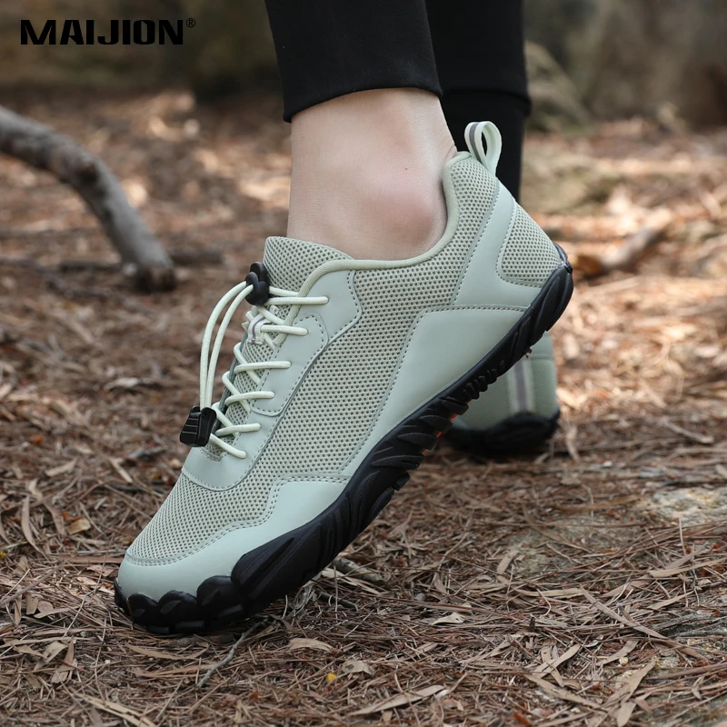 

Non-slip Men's Hiking Shoes Breathable Mesh Outdoor Sneakers Elastic Male Trekking Wading Sports Shoes Size 39-46