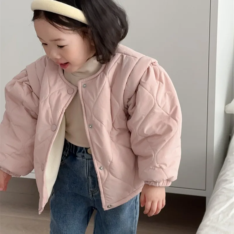 

Girls Coat 2024 Winter New Childrens Wear Korean Baby Girl Foreign Cute Solid Color Plus Fleece Cotton Jacket Casual Simple