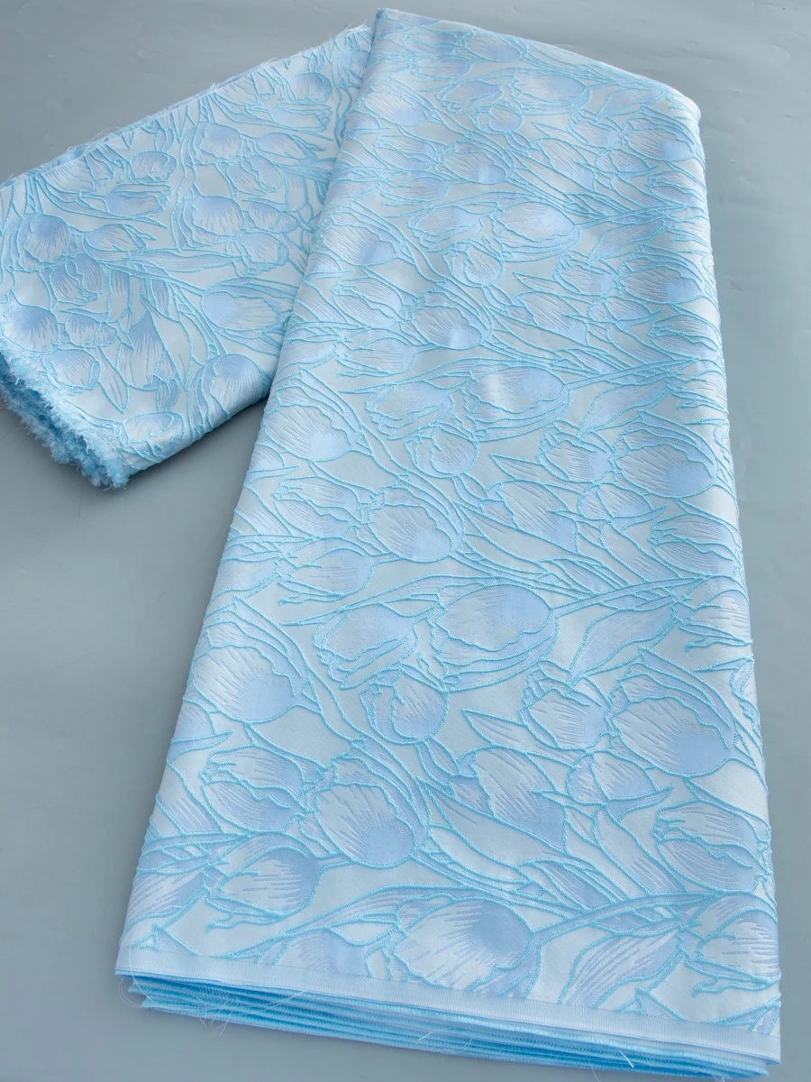 Eleganter Champagner-Jacquard-Brokat-Spitzenstoff - Exquisites Tulpenmuster-Textil für Afrikanische Hochzeits- und Partykleider