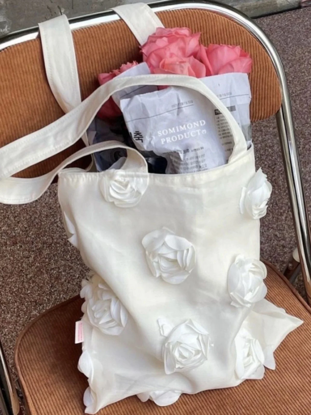 Korean Sle Canvas oulder Bag with 3D Flower Embroidery for Women Vaion Travel Casual op Bag Soft Handle Tote