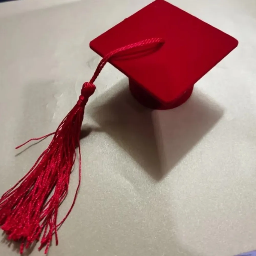 Velvet-Lined Graduation Cap Jewelry Box Multi-color Graduation Decor Phd Cap-Shaped Graduation Ring Box Compact Portable view 3