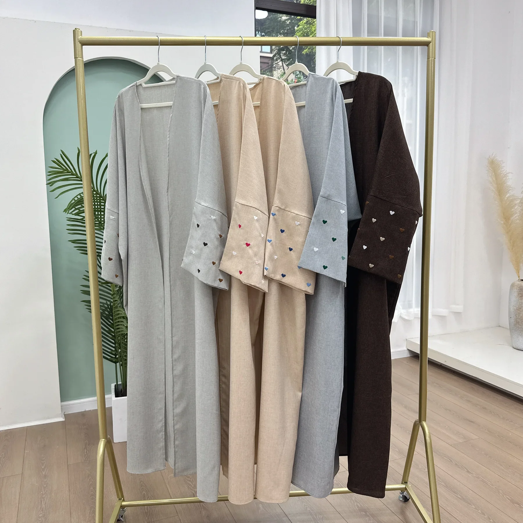Cuore Ricamo Abaya Donna Tessuto di Lino Abito Lungo Cardigan Kimono Musulmano Abaya Dubai Caftano di Lusso Ramadan Eid Islam Vestiti