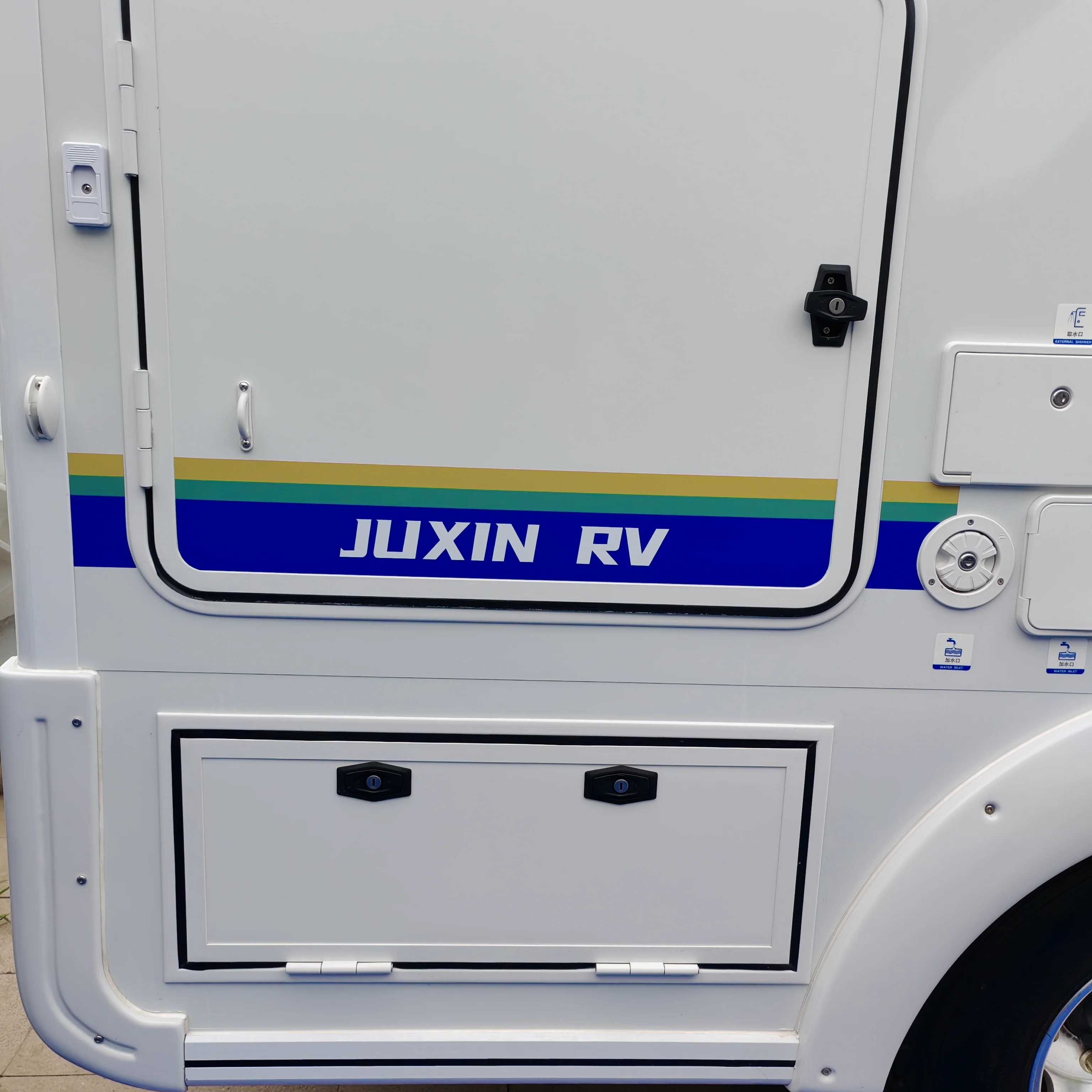 Custom Made 300x500mm Right Angle RV Access Doors Strong Aluminum Profile Caravan Trailer Cabin Doors With Locks view 3