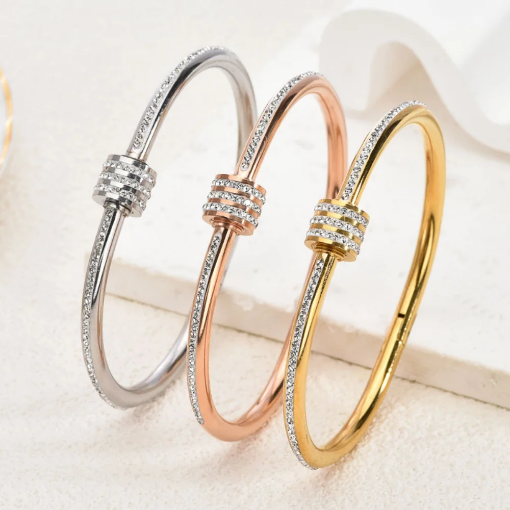 1Pc Rotatable Lucky Cuff Bangle, Full Rhinestone Open Bracelet, Ideal for Daily Wear & Gift