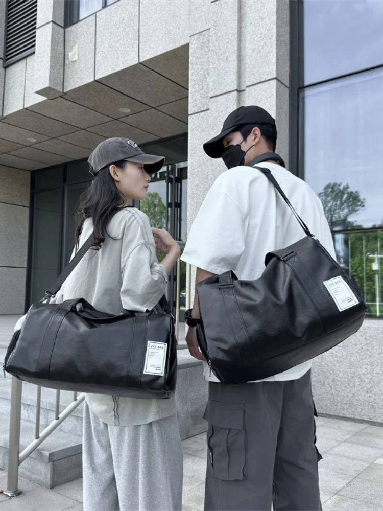 

Large Capaci Fitn Training Bag Wet And Dry Separation Waterproof Travel Crossbody Bag Versatile Handheld Lage Storage...