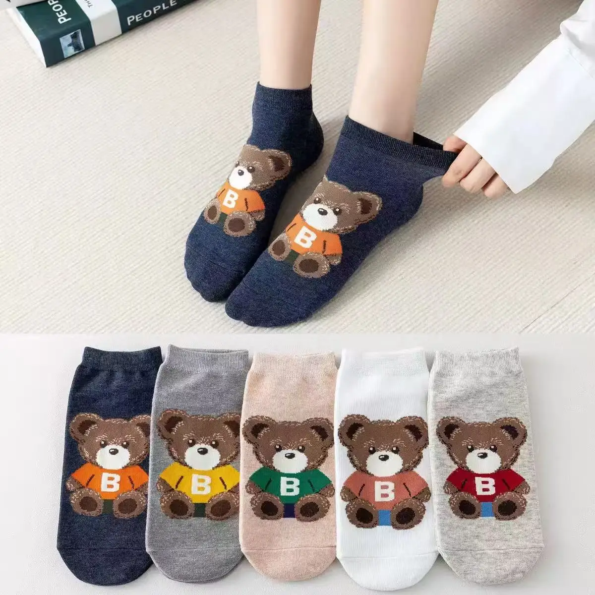 5 Paar Frühlings-Crew-Socken mit Cartoon-Bären und Katzen-Motiven, Atmungsaktive Baumwoll-Kurzsocken für Damen