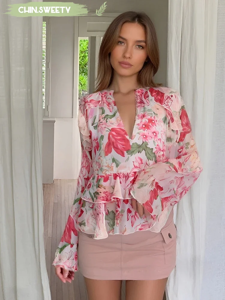 

Vintage Printed Ruffled Top Women Elegant Deep V-flared Sleeve Pleated Shirt 2025 New Summer Holiday Female High Street Blouse