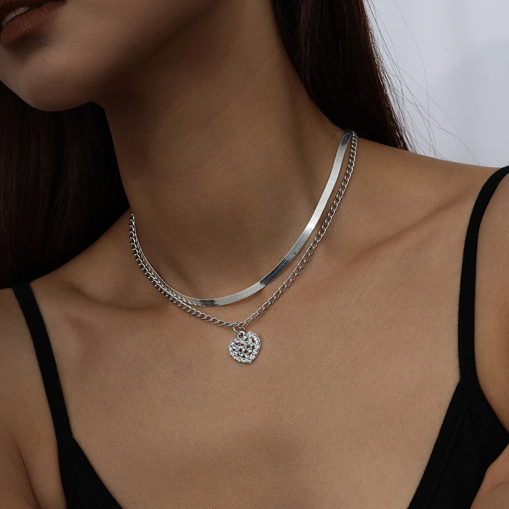 

2 Piece Snake Bone Chain Hollow CZ Heart Necklaces For Women Jewelry Set Luxury Zircon Metal Choker Decoration Accessories Gift