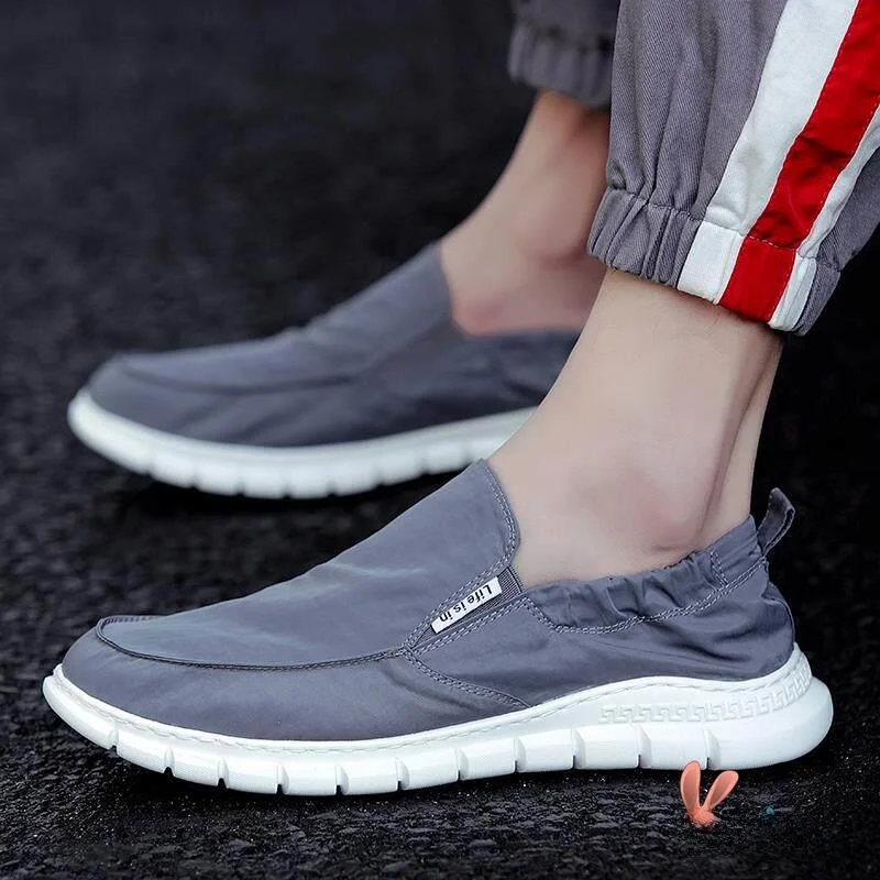 

Spring 2024 Men's Slip-On Canvas Shoes Casual Work Breathable Low-Top Fashionable Korean Style Luxury Hair Embellished
