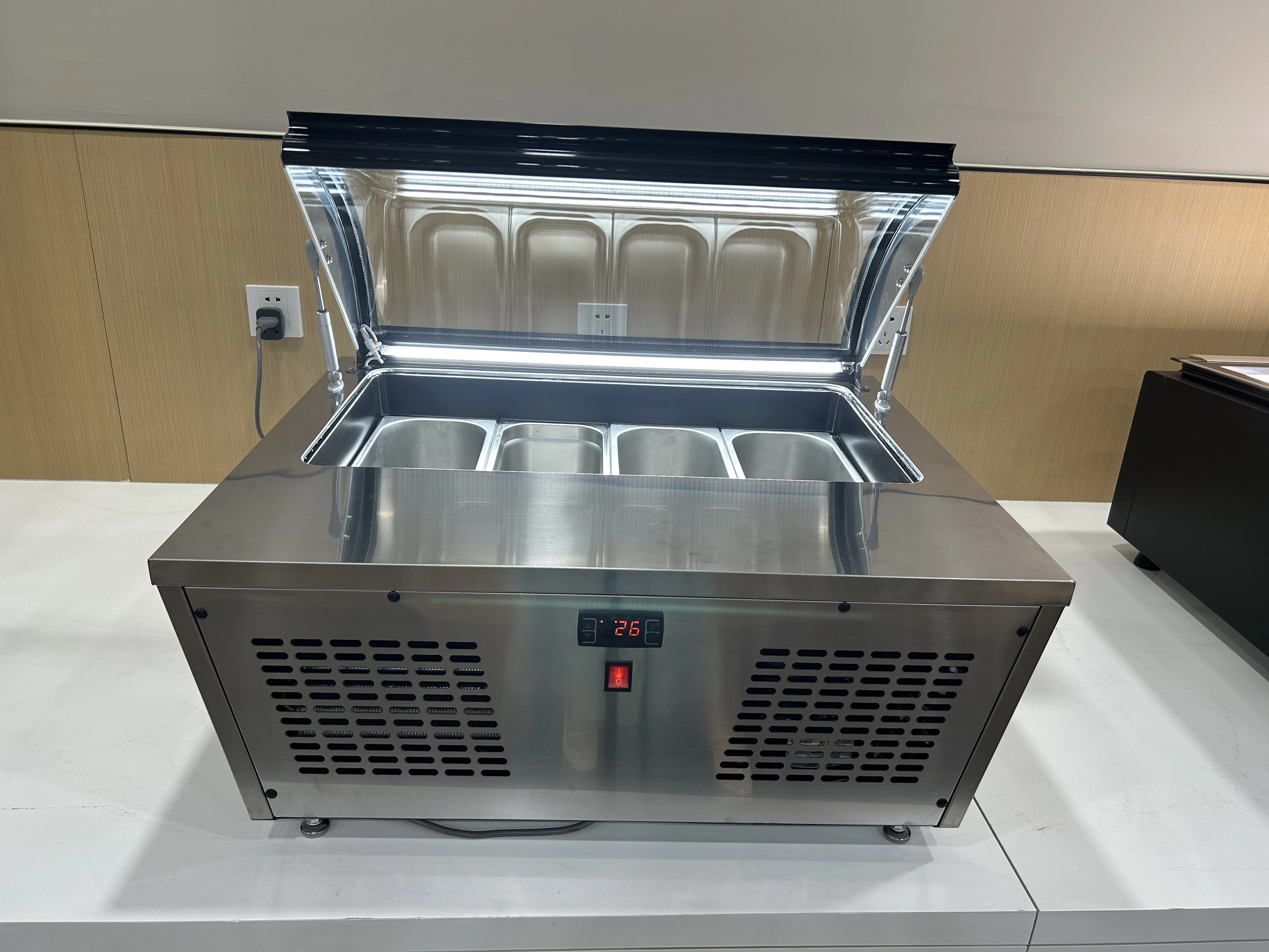 Factory Price 85L Commercial Ice Cream Fridge Display Freezer Showcase With Pan