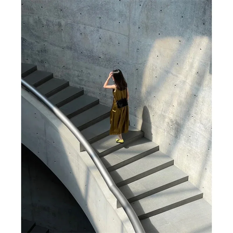 Robe mi-longue en Satin pour femmes, grande balançoire, mode coréenne, col rond, sans manches, ample, décontractée, avec poches, Y2k, nouvelle collection printemps 2025