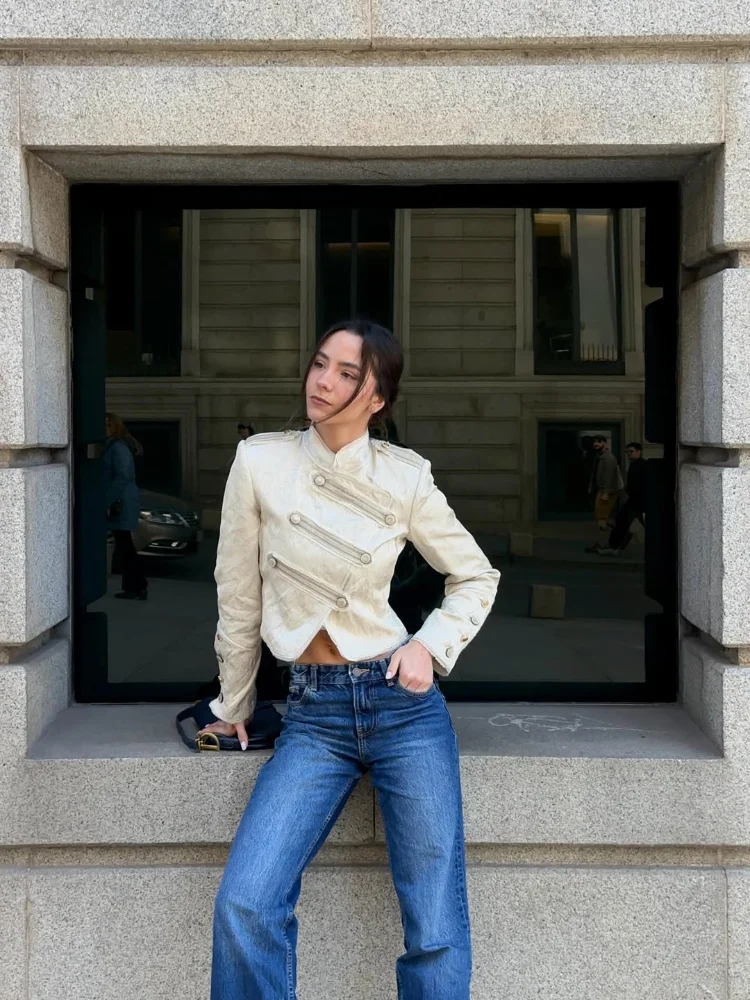 

Модная женская укороченная куртка-жакет цвета хаки в стиле милитари с воротником-стойкой, асимметричным подолом и завышенной талией, новинка 2026 года, уличная верхняя одежда