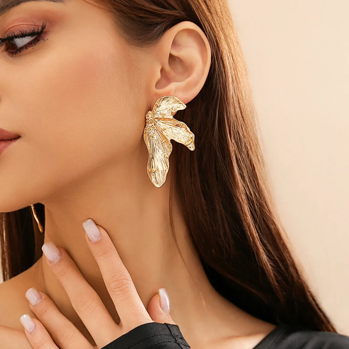 Cold Style Leaf Earrings Retro Leaf Shape Minimalist Drop Earrings with Floral Studs for Women Vintage