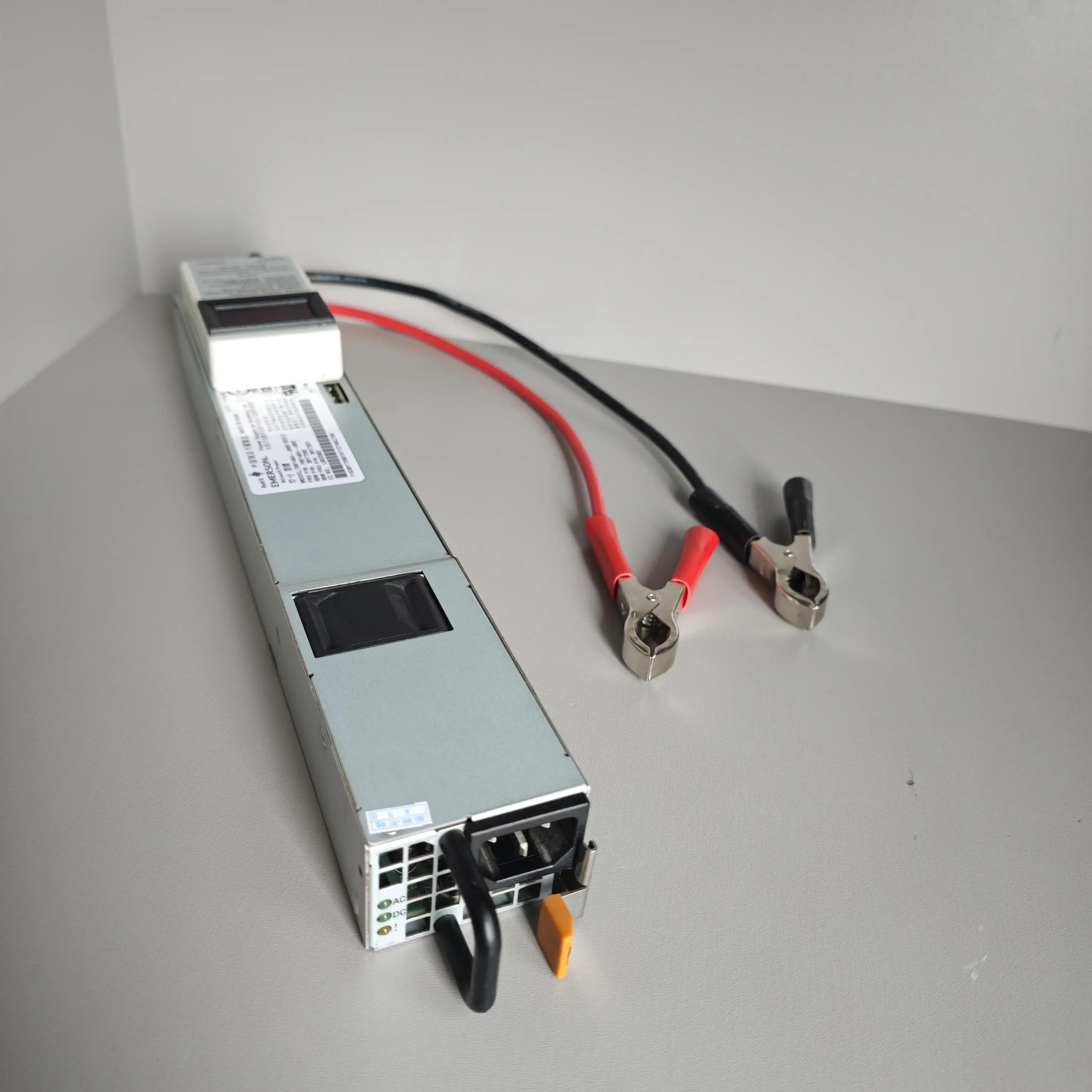 شاحن ليثيوم فوسفات الحديد، بطارية بوليمر 12.6V14.6v50A الجهد وشاشة عرض قابلة للتعديل الحالية، معيار حقيقي