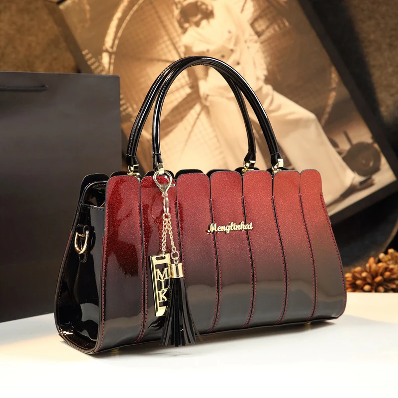 

Women's Luxury Fashion Genuine Leather Bags Crossbody Handbags Red Gold Large Capacity Female Portable Shoulder Messenger Bag