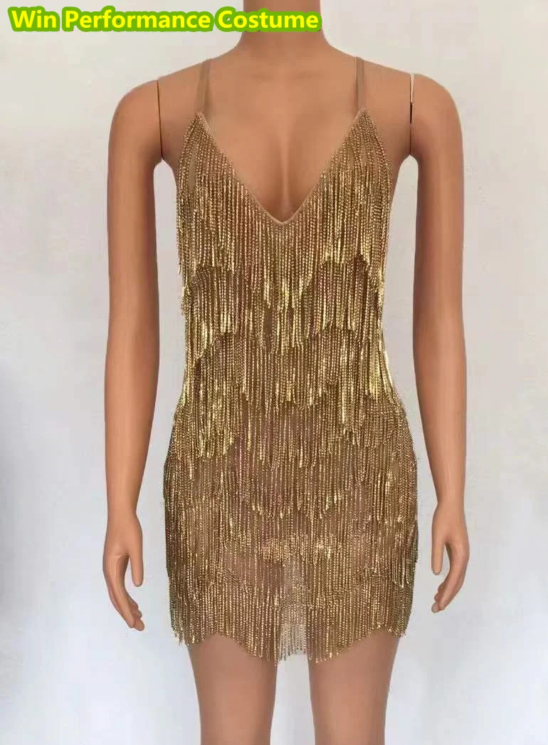 سترة طويلة صغيرة مثيرة للشرابة باللاتينية على شكل حرف V ملابس أداء كبيرة ضيقة بالألماس للمضيف