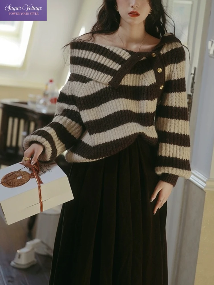

Корейский модный винтажный полосатый вязаный свитер с открытыми плечами, женский свободный дизайн с разрезом на шее и пуговицами, уютный массивный элегантный пуловер, топы