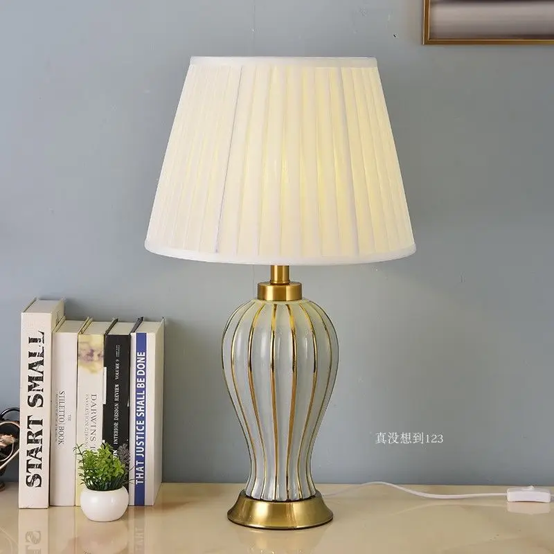 2021 جديد مصباح طاولة سيراميك مطلي بالذهب أباجورة حديثة بسيطة مصباح غرفة المعيشة غرفة نوم طاولة ديكور l #3