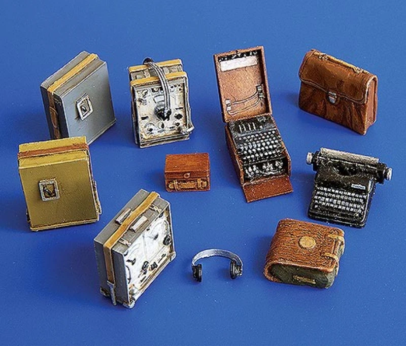 1/35 Scale Die-Cast Resin Model Assembled Kit German Radio Set Scene Model Unassembled and Unpainted No Etched Sheet