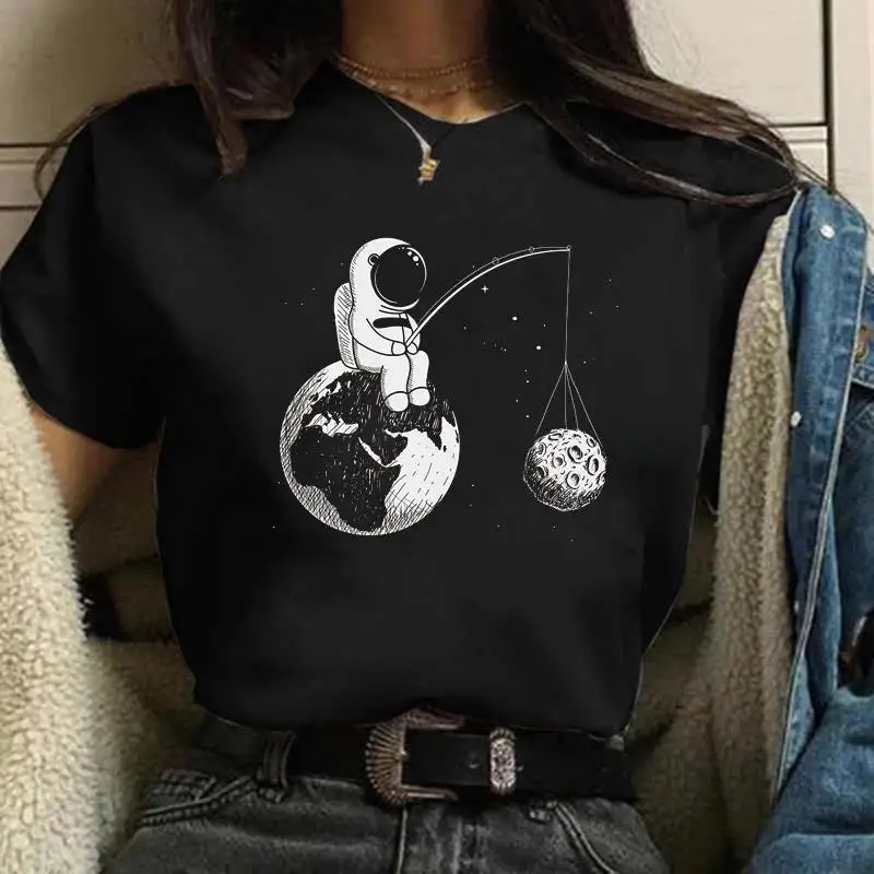 Moons Graphic Print T Shirt Women Men Fashion Spaceman T Shirt 90s Vintage Harajuku Short Sleeve Plus Size T Shirt Unisex