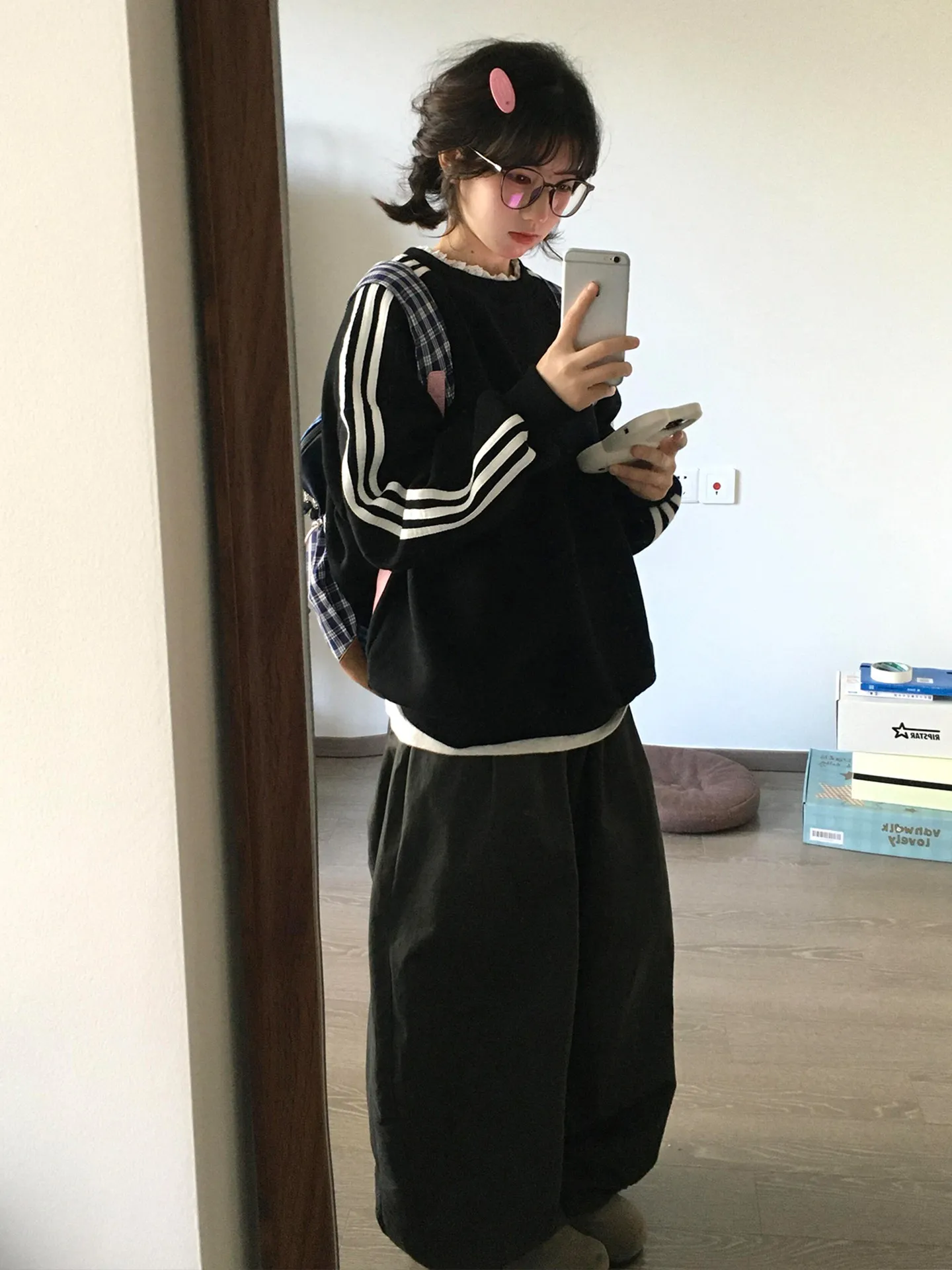 

Черная кружевная футболка с круглым вырезом, тонкий корейский свободный топ с уникальным дизайном, весна-осень, женская модель с длинными рукавами