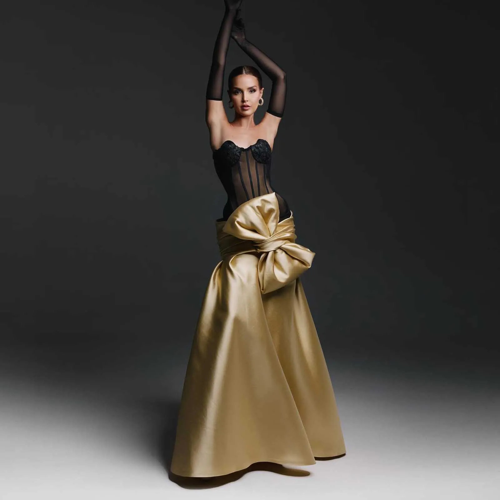 

Beautiful Gold Prom Dresses New Black Lace Celebrity Dress with Big Bow Unique Pageant Wear Formal Party Dresses Custom