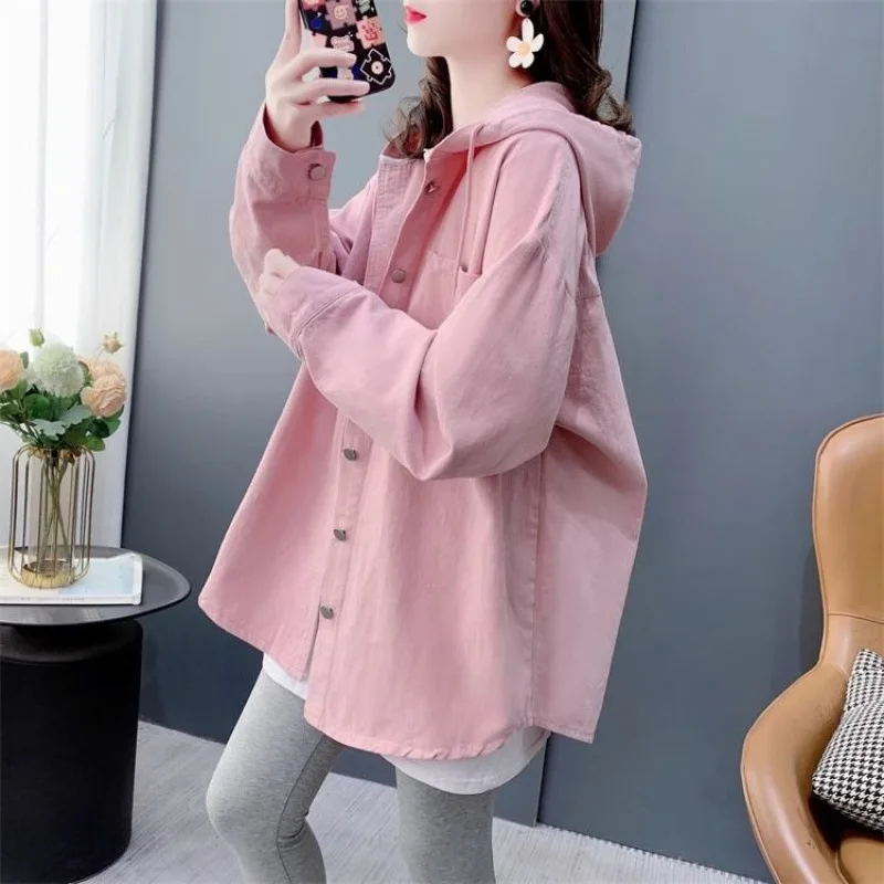 

Women's Oversized Hooded Denim Shirt Jacket, Loose Casual Button-Down Shacket with Drawstring Hood, Relaxed Fit Layering Top