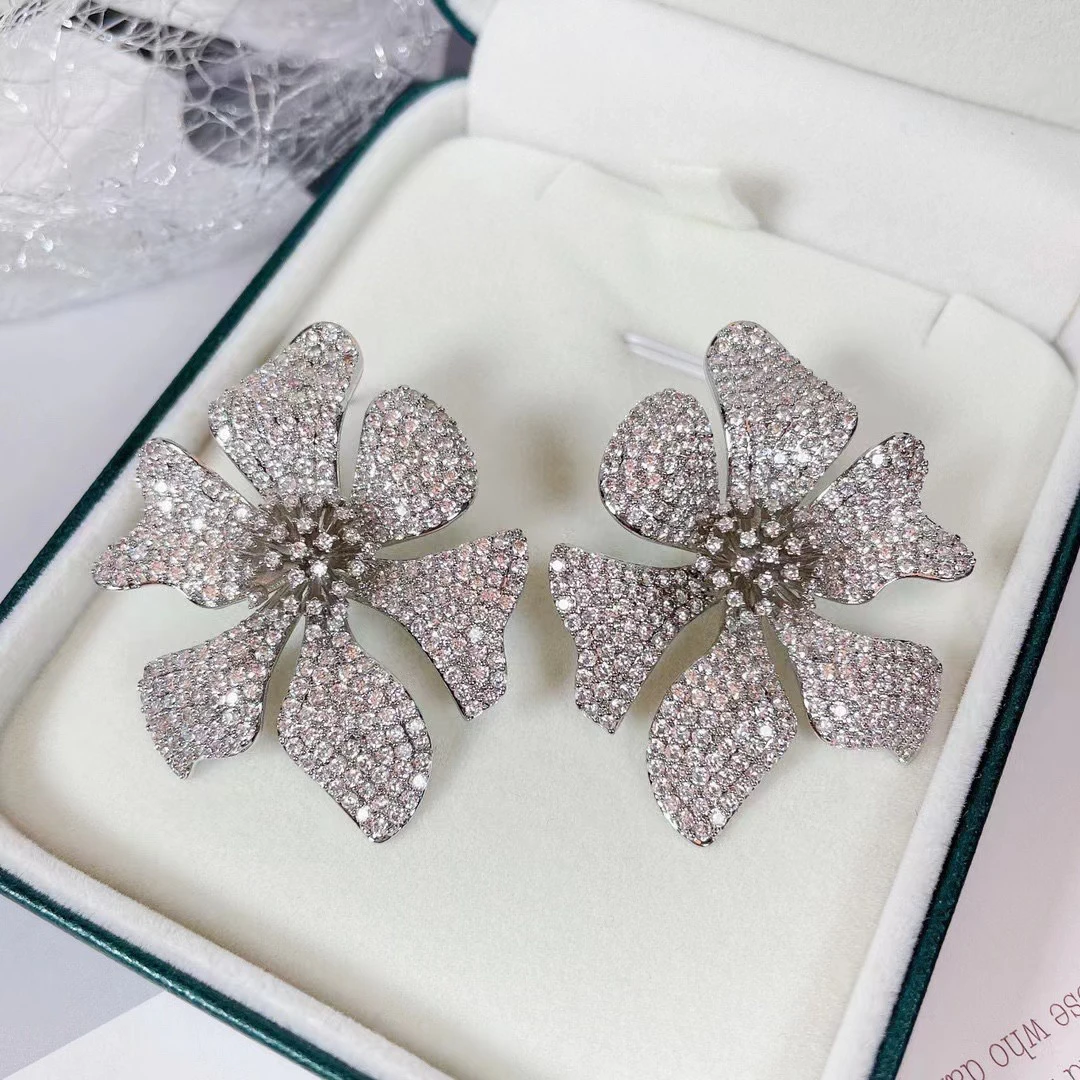 SENYU Fashion Super Big Flower Lady's Earring High Quality Women Wedding Jewelry Handpaved Mini Cubic Zirconia Earrings