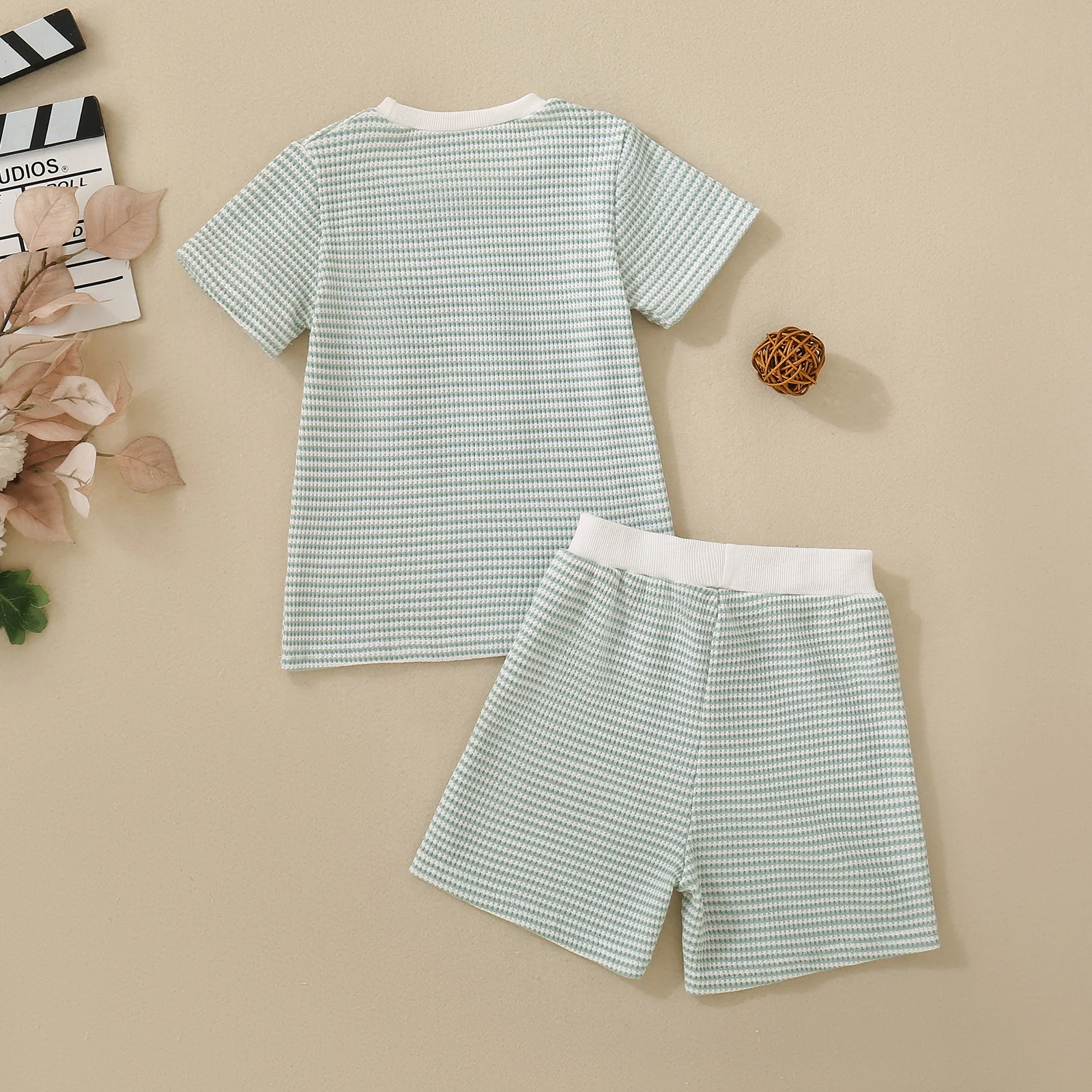 Summer Neutral Infant Brown Digital Triple Flower Short Sleeve Top T-Shirt and Shorts Two-piece Birthday Set