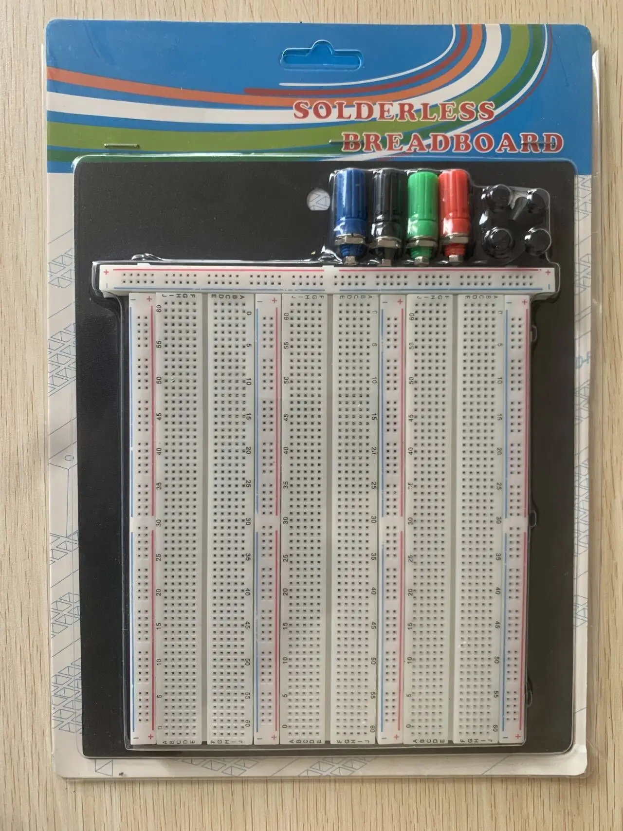 في جميع أنحاء العالم 2390 نموذج نقطة التعادل بدون لحام اللوح لوحة التجربة الإلكترونية PCB جودة عالية ZY-206