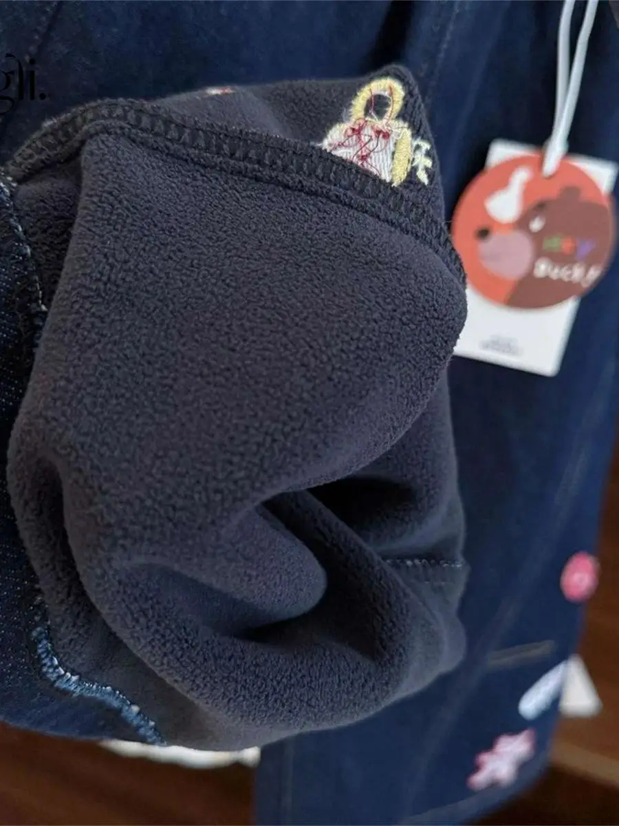 Calças de Veludo para Bebê Menina com Pernas Largas, Nova Versão Coreana de Outono/Inverno, Jeans Reto Bordado