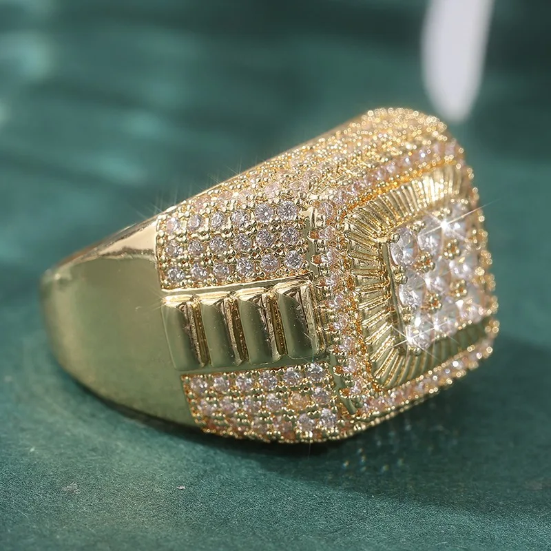 Luxuriöser Micro-PVAE-Ring mit weißen CZ-Steinen für Damen, funkelnde Goldfarbe, handgeschnitzt, für den täglichen Gebrauch, Partyschmuck, Jubiläumsgeschenk – Detail 4