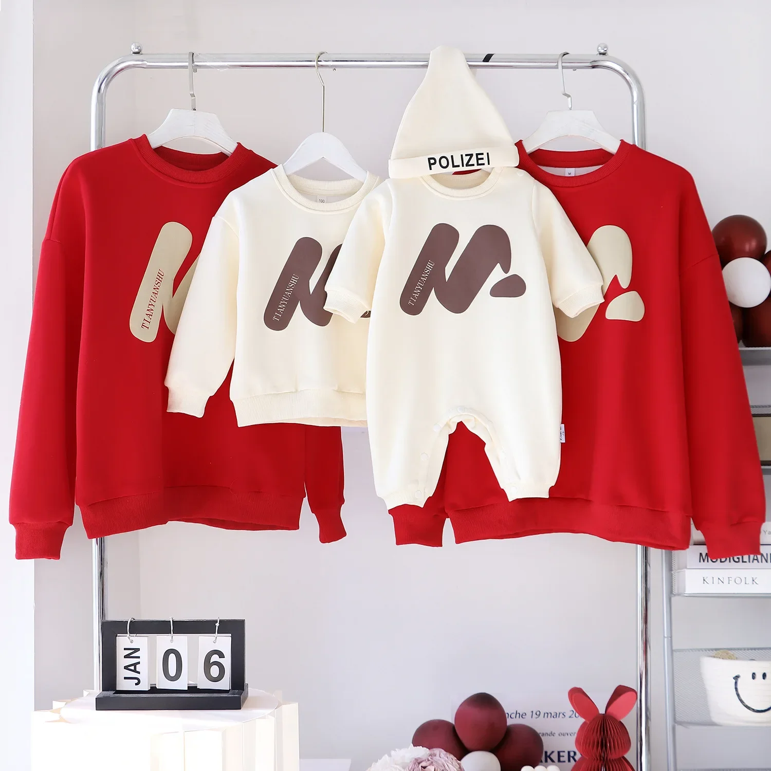 

Christmas Family Long Sleeve Sweatshirts Parent-child Matching Clothes Father Mother and Daugther Son Tops Clothing Baby Romper