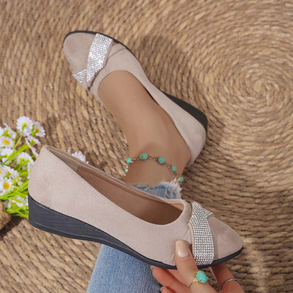 Damen-Keilabsatzpumps mit Strass-Schleife, geschlossener Zehenbereich, Slip-On-Plattform, dicker Absatz, lässige Damenschuhe, große Größen – Detail 3