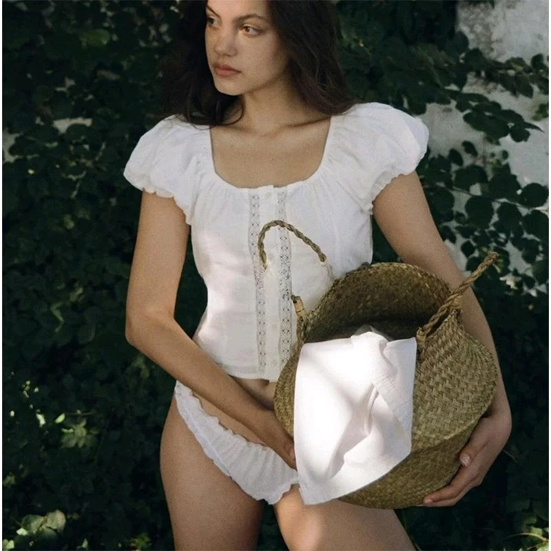 เสื้อผู้หญิงคอลเลคชั่นฤดูใบไม้ผลิใหม่ล่าสุด แต่งลูกไม้ แขนตุ๊กตา คอกลมต่ำ สไตล์ลำลอง ผ้าโพลีเอสเตอร์ 00%